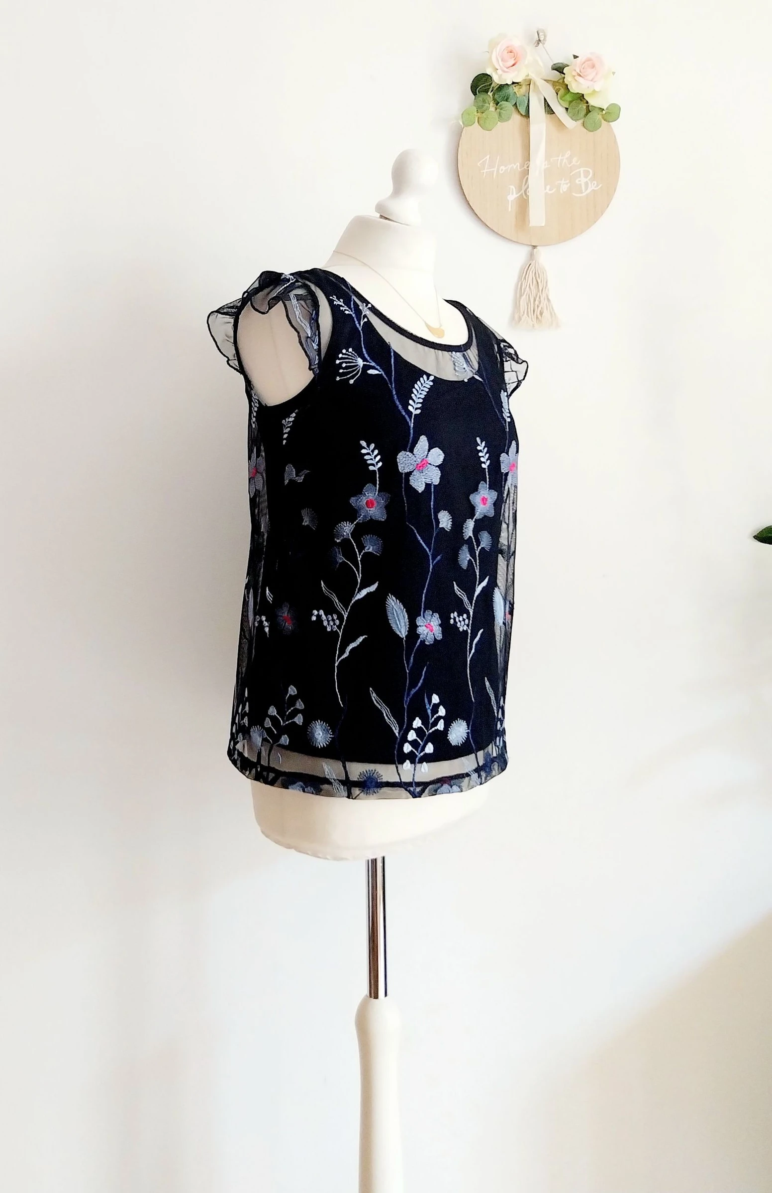 Blusa formal azul noche bordada Betty & Co Talla 36 – photo 4